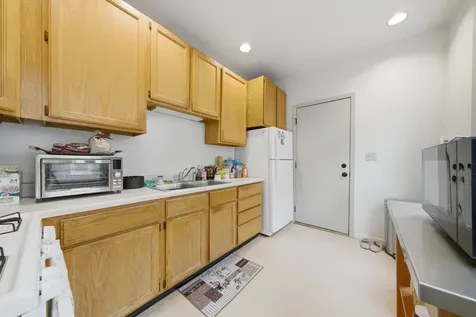 4461 North Keokuk Avenue Chicago IL 60630