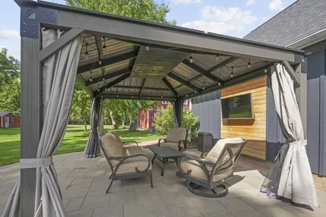 3614 Wolf Road Oswego IL 60543