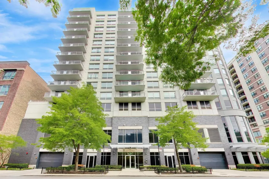 421 West Huron Street Chicago IL 60654