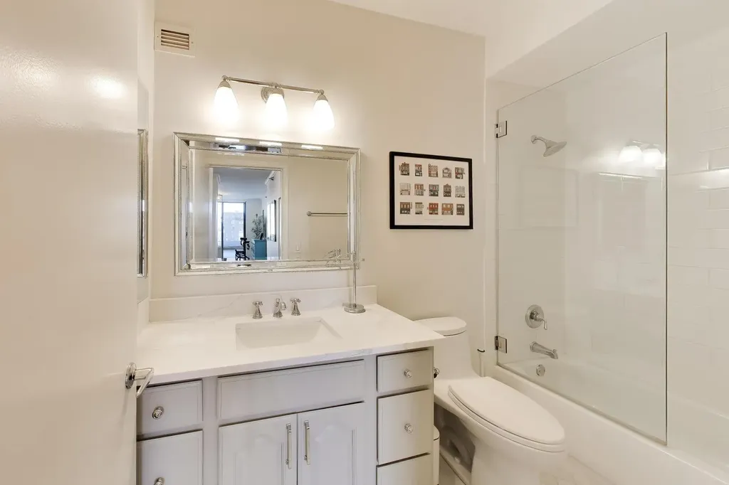 421 West Huron Street Chicago IL 60654