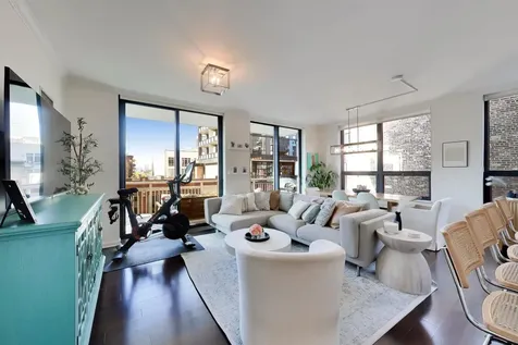 421 West Huron Street Chicago IL 60654