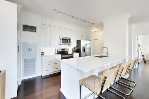 421 West Huron Street Chicago IL 60654