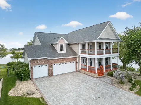 1711 Peyton Terrace Shorewood IL 60404