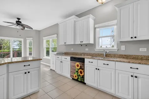 1711 Peyton Terrace Shorewood IL 60404