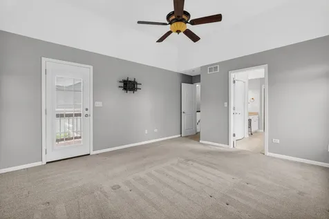 1711 Peyton Terrace Shorewood IL 60404