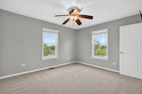1711 Peyton Terrace Shorewood IL 60404