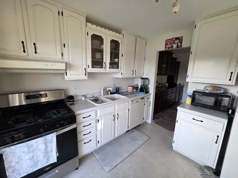 390 Springlake Lane Aurora IL 60504