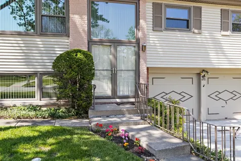 632 Polynesian Drive Des Plaines IL 60016