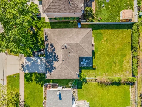 632 Polynesian Drive Des Plaines IL 60016