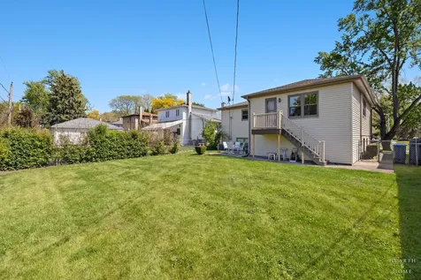 632 Polynesian Drive Des Plaines IL 60016