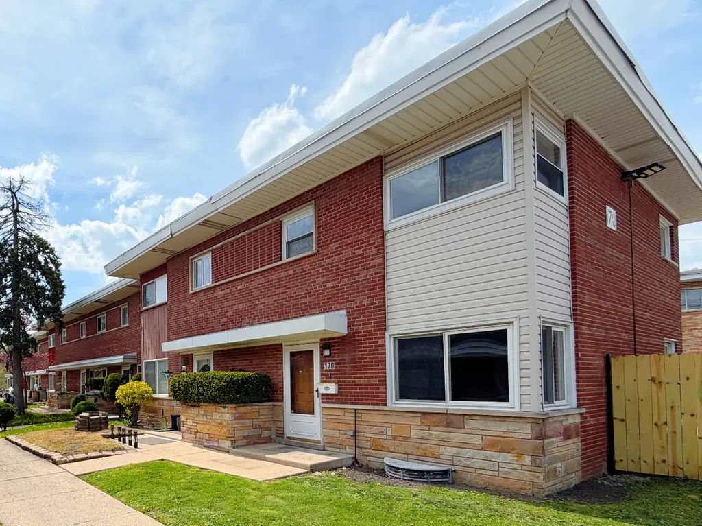 170 East Northwest Highway Des Plaines IL 60016