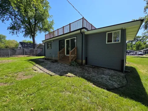 1517 Meadowbrook Drive Round Lake Beach IL 60073