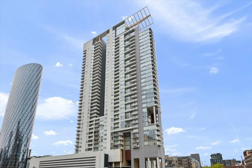 737 West Washington Boulevard Chicago IL 60661