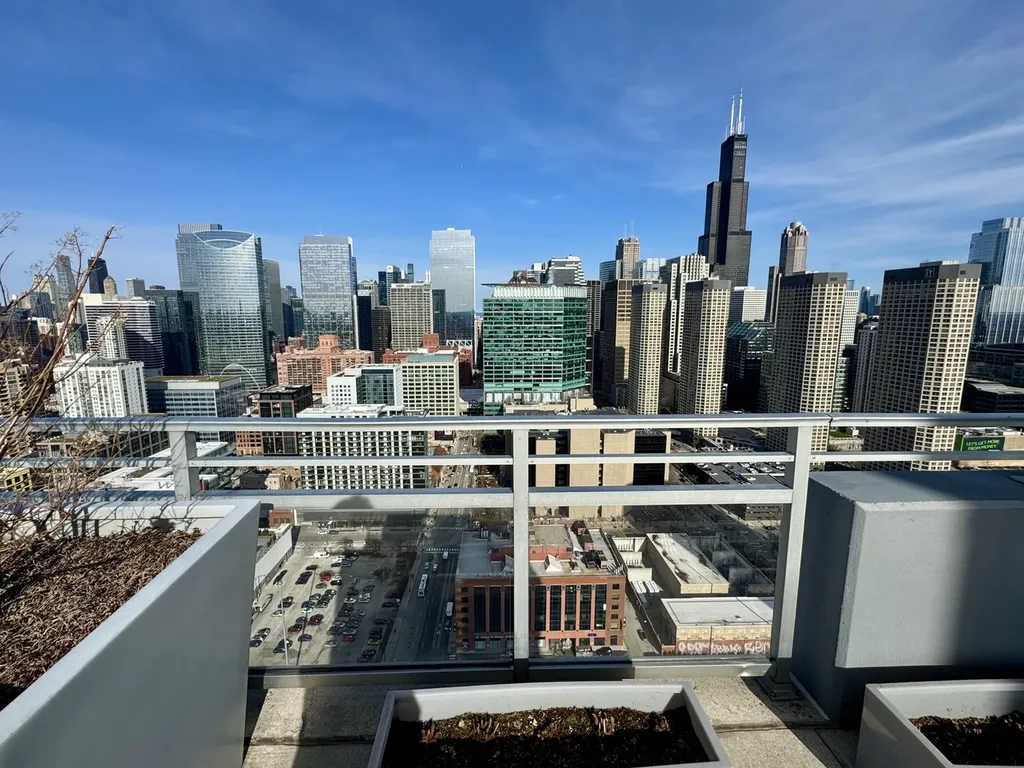 737 West Washington Boulevard Chicago IL 60661