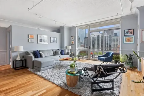 737 West Washington Boulevard Chicago IL 60661
