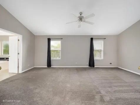829 Red Barn Lane Elgin IL 60124