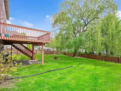 829 Red Barn Lane Elgin IL 60124