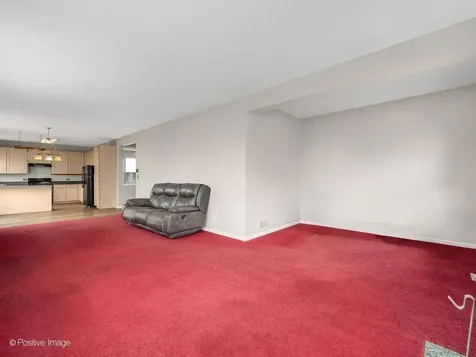 829 Red Barn Lane Elgin IL 60124