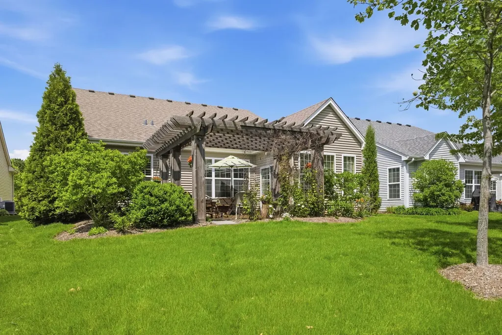 1242 Barkston Lane Aurora IL 60502