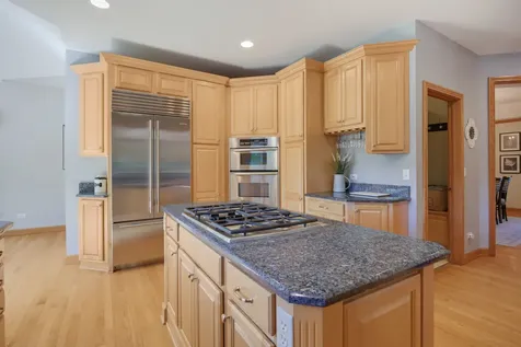 40W675 Stonebriar Lane Elgin IL 60124