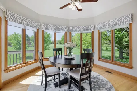 40W675 Stonebriar Lane Elgin IL 60124