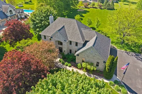 40W675 Stonebriar Lane Elgin IL 60124