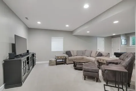 40W675 Stonebriar Lane Elgin IL 60124