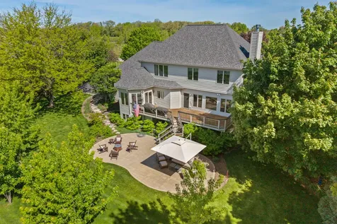 40W675 Stonebriar Lane Elgin IL 60124
