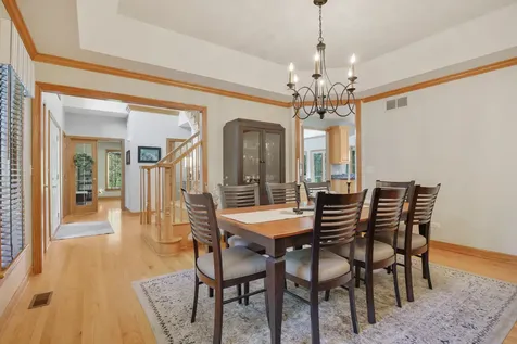 40W675 Stonebriar Lane Elgin IL 60124