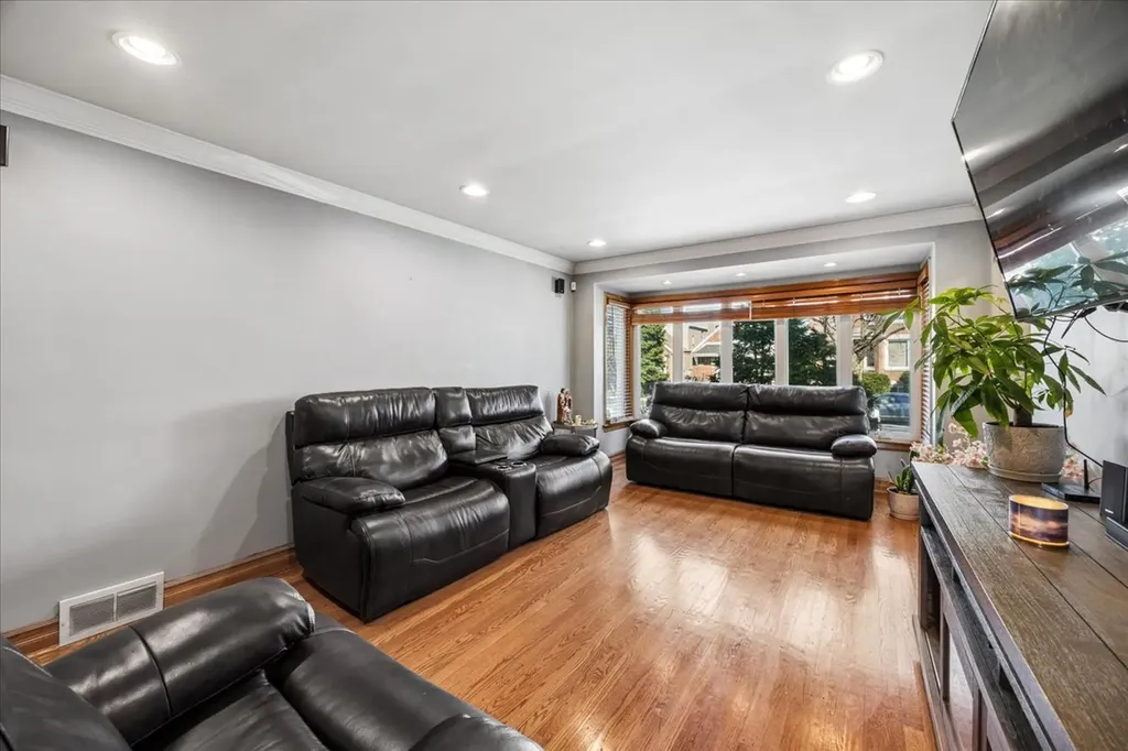 6140 South Kostner Avenue Chicago IL 60629