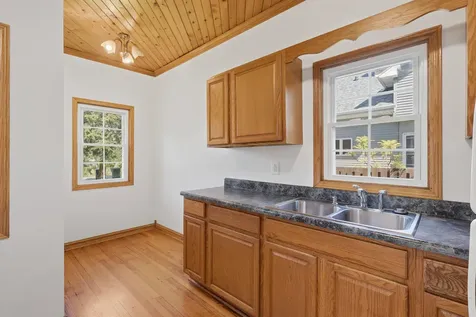 1536 35TH Street Rock Island IL 61201
