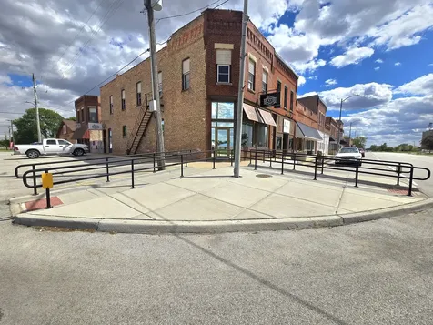 427 South Main Street Clifton IL 60927