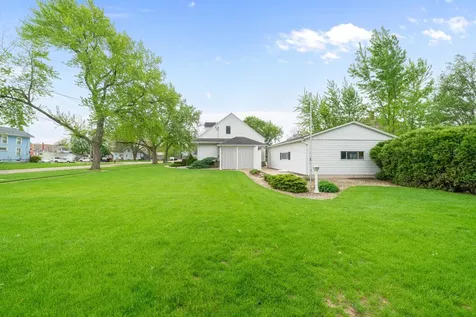 200 North Liberty Street Leland IL 60531