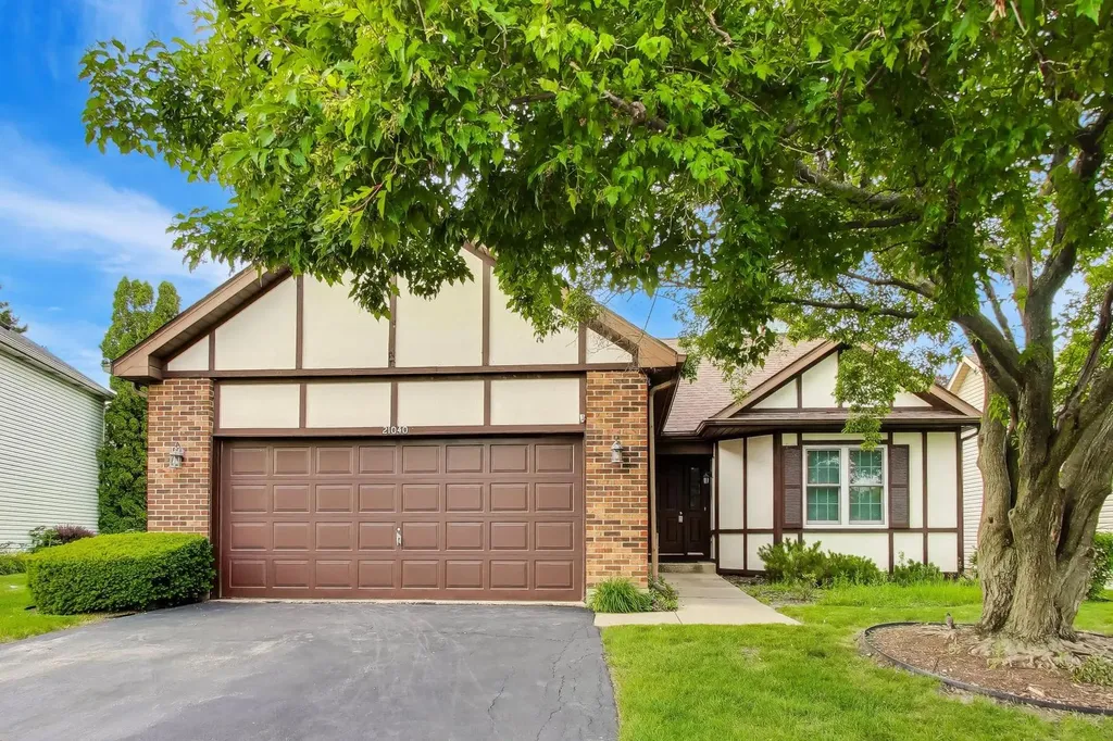 21040 West Hazelnut Lane Plainfield IL 60544