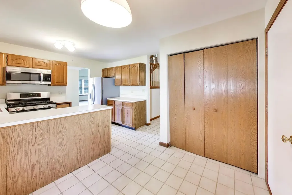 21040 West Hazelnut Lane Plainfield IL 60544