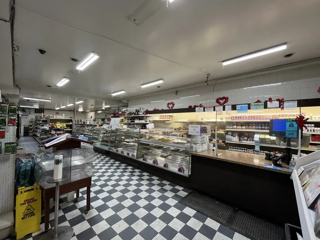 3012 North Laramie Avenue Chicago IL 60641