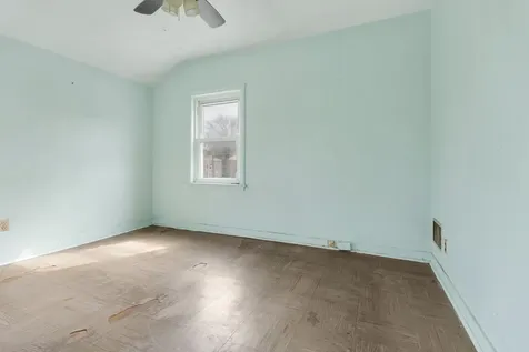 2556 East 97th Place Chicago IL 60617