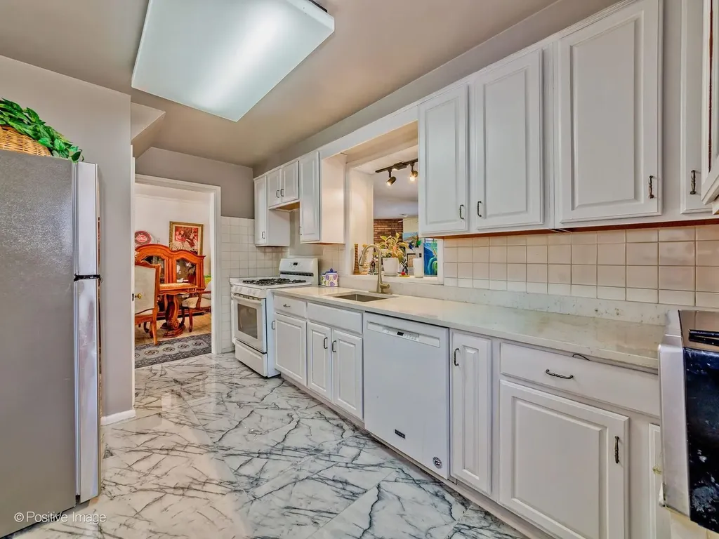 8517 North Crawford Avenue Skokie IL 60076