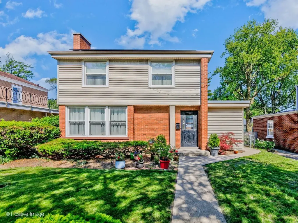 8517 North Crawford Avenue Skokie IL 60076