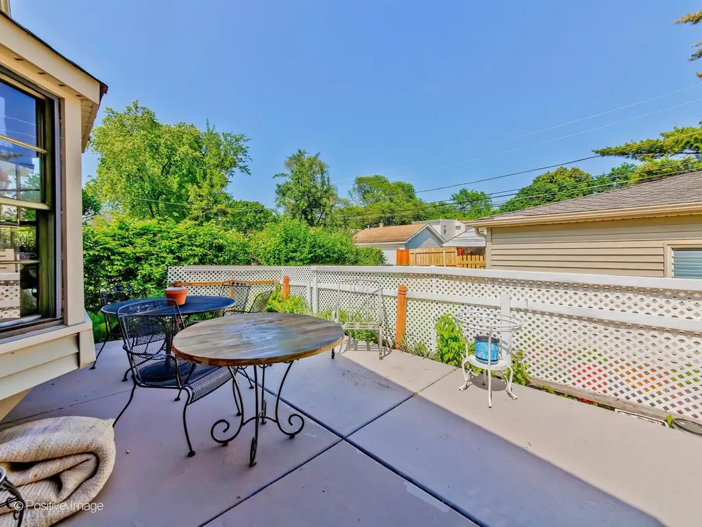 8517 North Crawford Avenue Skokie IL 60076