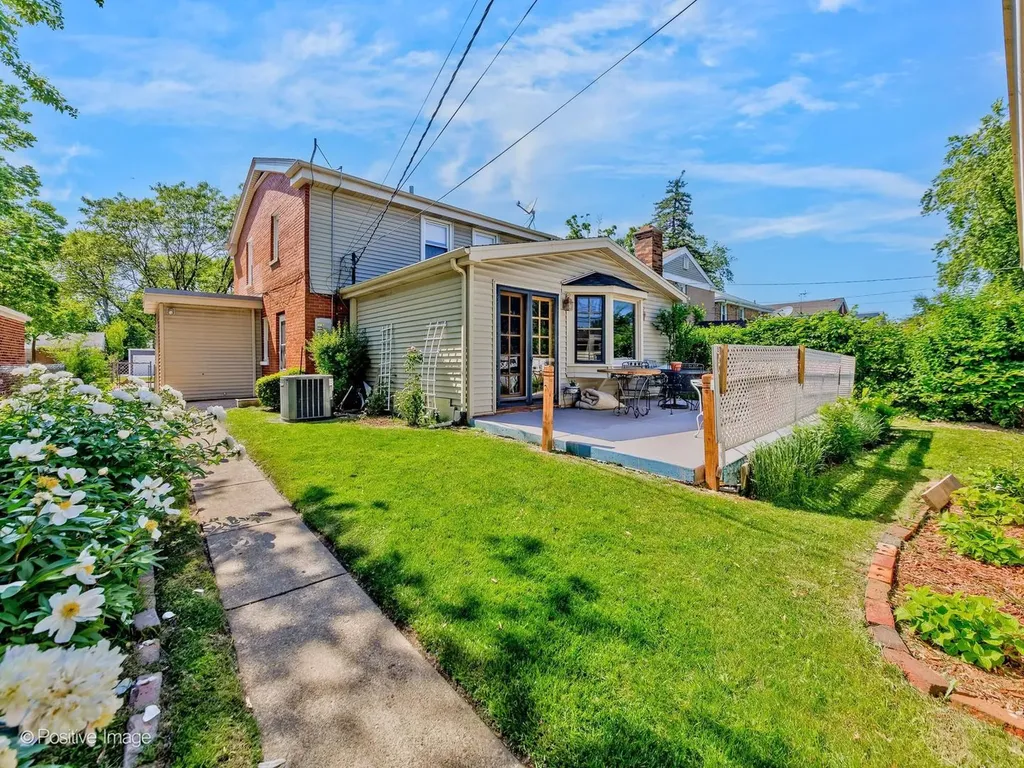 8517 North Crawford Avenue Skokie IL 60076