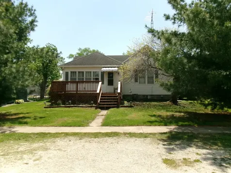305 West Thomas Street Martinton IL 60951