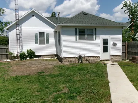 305 West Thomas Street Martinton IL 60951