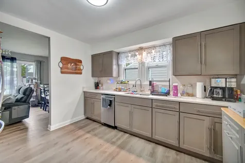 7022 West 114th Place Worth IL 60482