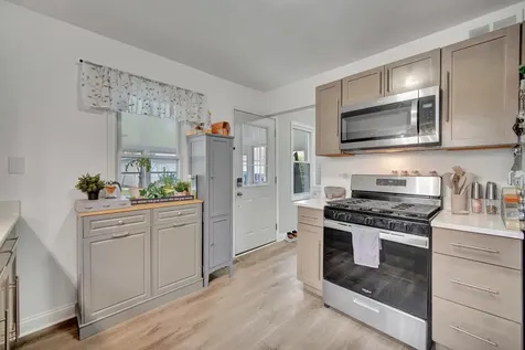 7022 West 114th Place Worth IL 60482