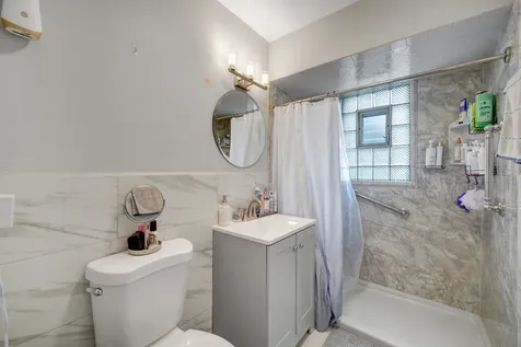 7022 West 114th Place Worth IL 60482