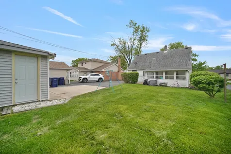7022 West 114th Place Worth IL 60482