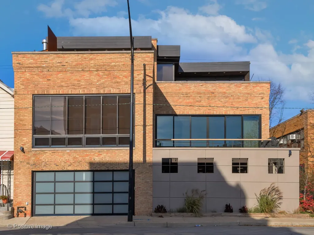 1302 West Erie Street Chicago IL 60642