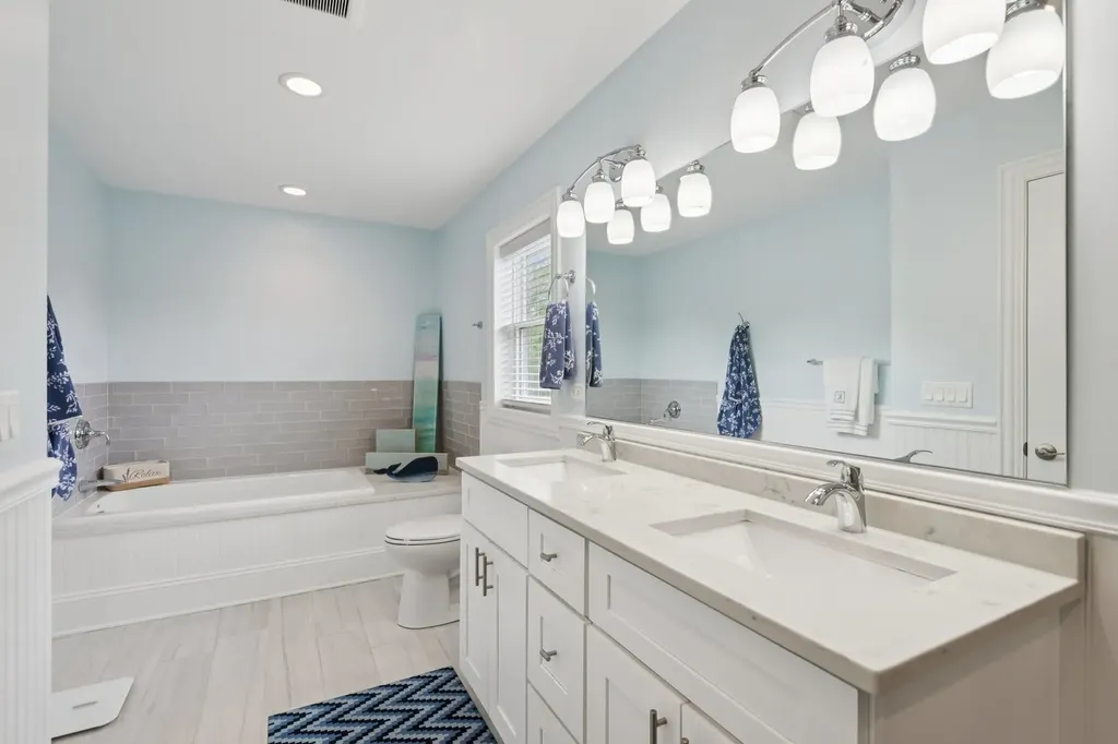 5450 North Natoma Avenue Chicago IL 60656