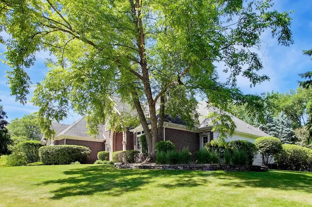 2232 Regency Woods Drive Lisle IL 60532
